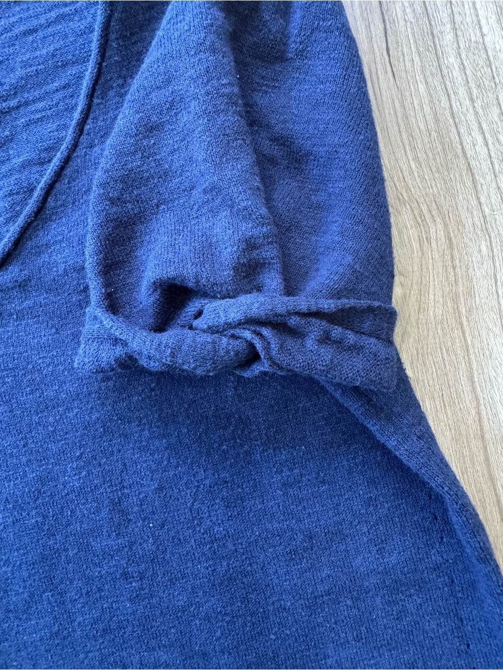 FatFace navy blue short-sleeve V-neck knit sweater Size 2 lightweight - Picture 5 of 11